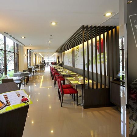 Ibis Bangkok Riverside Εξωτερικό φωτογραφία
