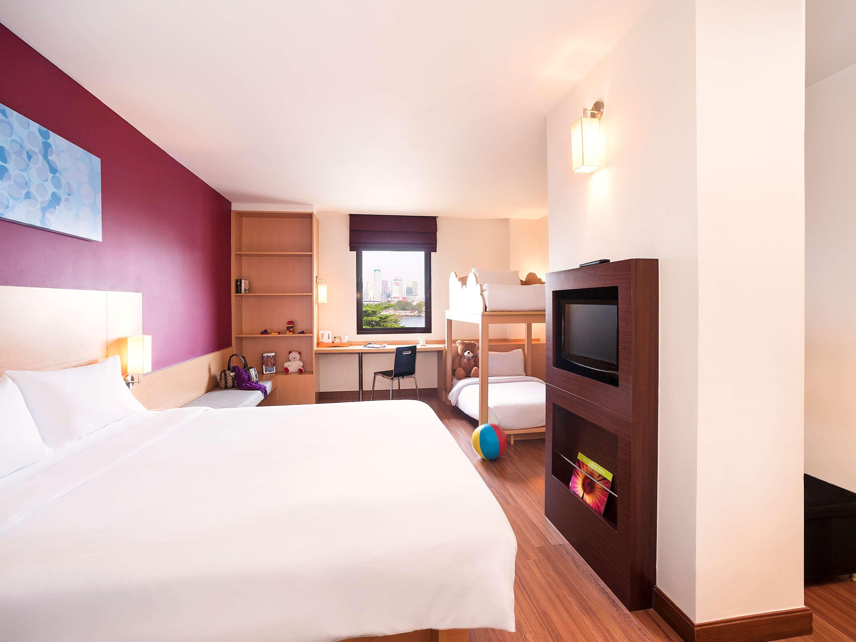 Ibis Bangkok Riverside Εξωτερικό φωτογραφία
