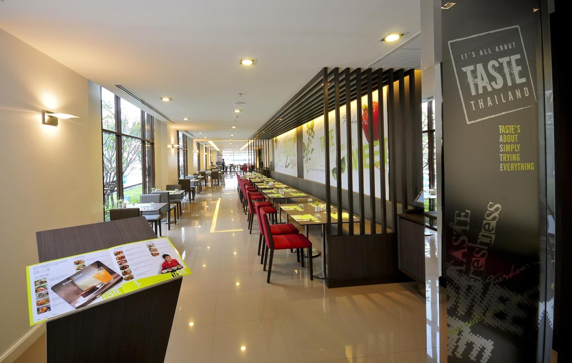 Ibis Bangkok Riverside Εξωτερικό φωτογραφία
