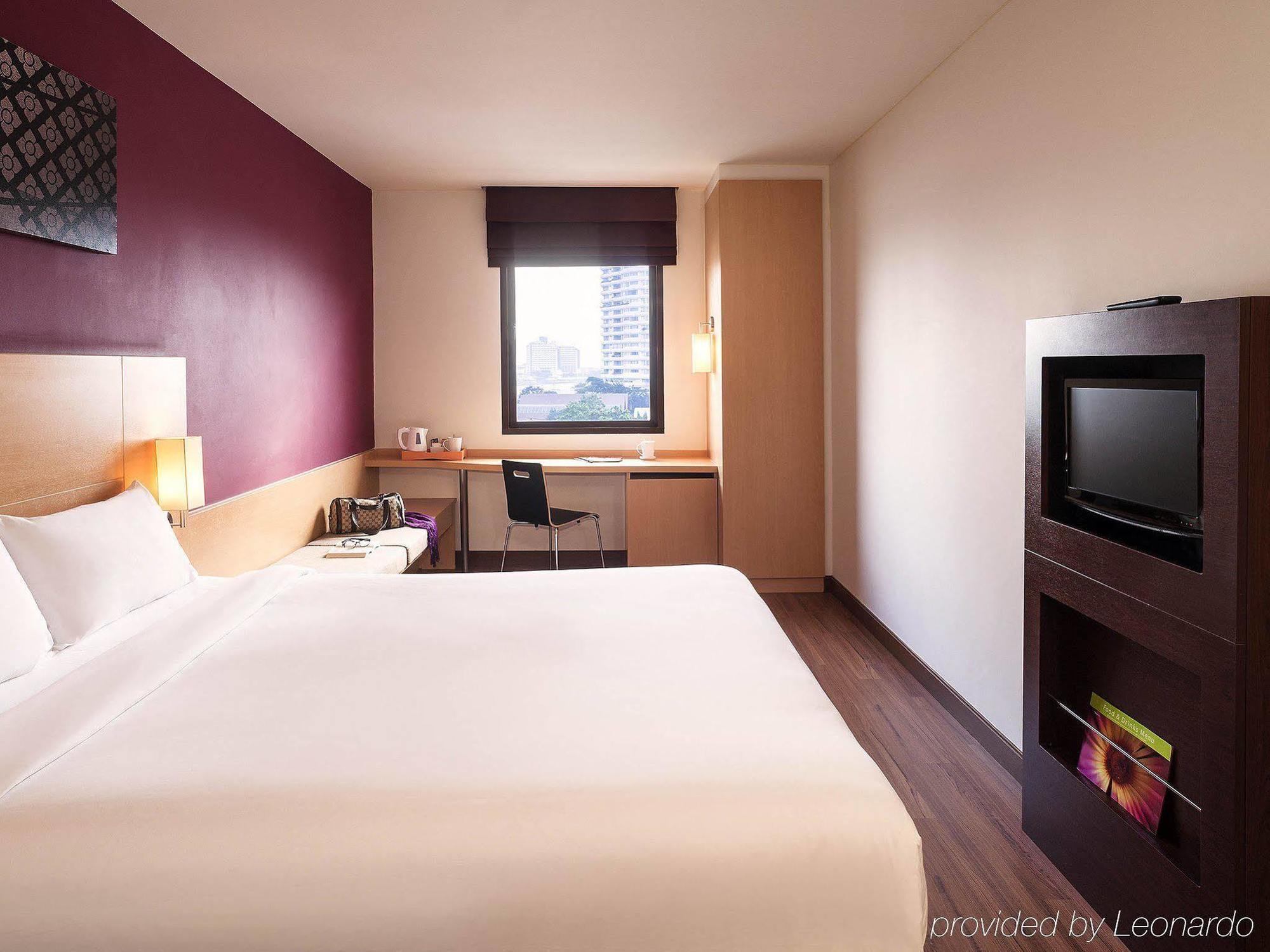 Ibis Bangkok Riverside Εξωτερικό φωτογραφία